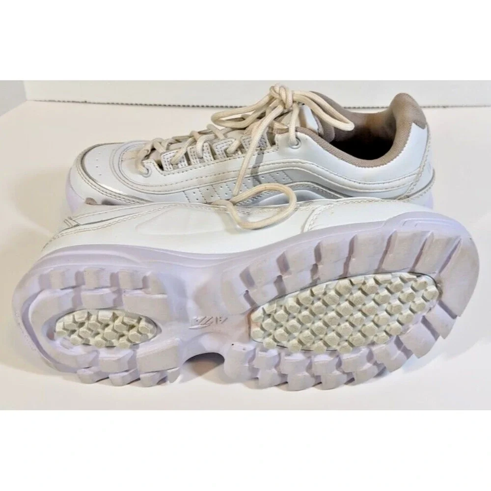 AVIA WHITE ATHLETIC MEMORY FOAM WALKING COMFORT‎ LADIES 8 SHOES